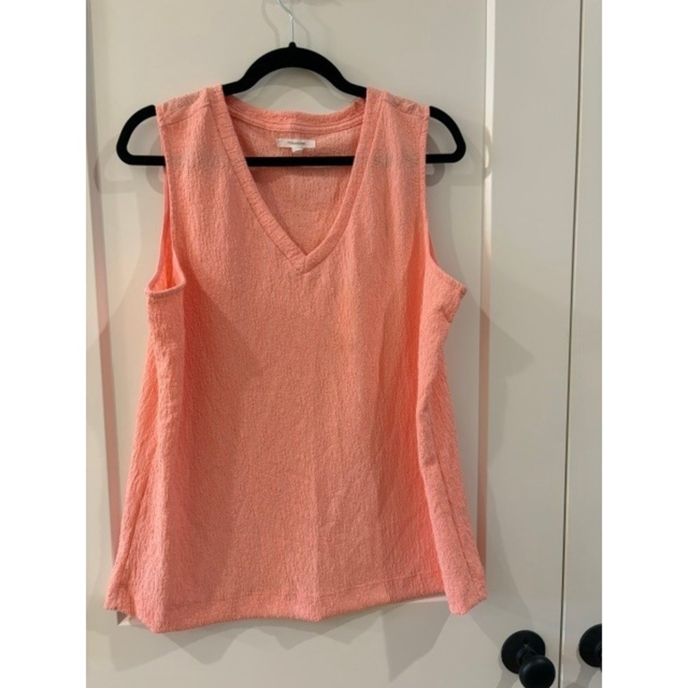 Maurices Women XL Coral Pink Textured Crinkle V-Neck Sleeveless Tank Top Shell